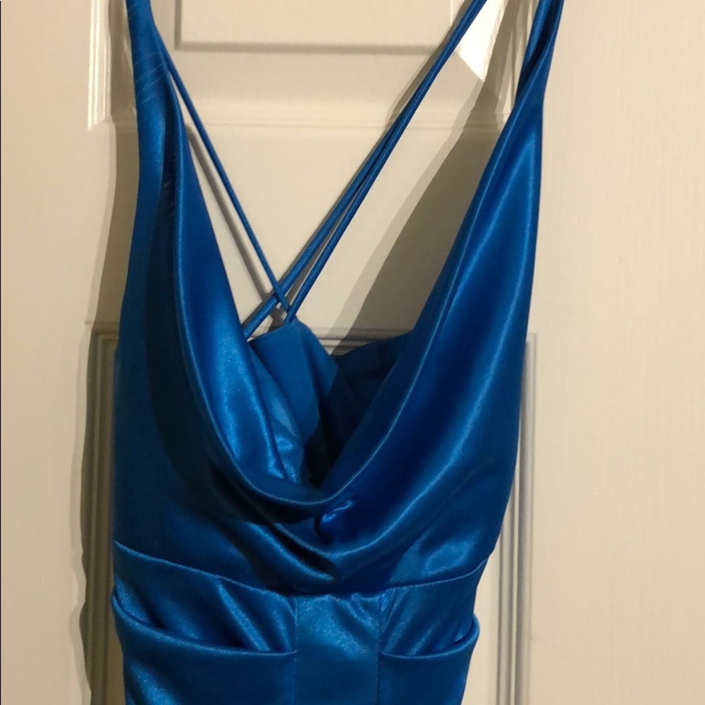 Blue Windsor - Picture 2 of 8